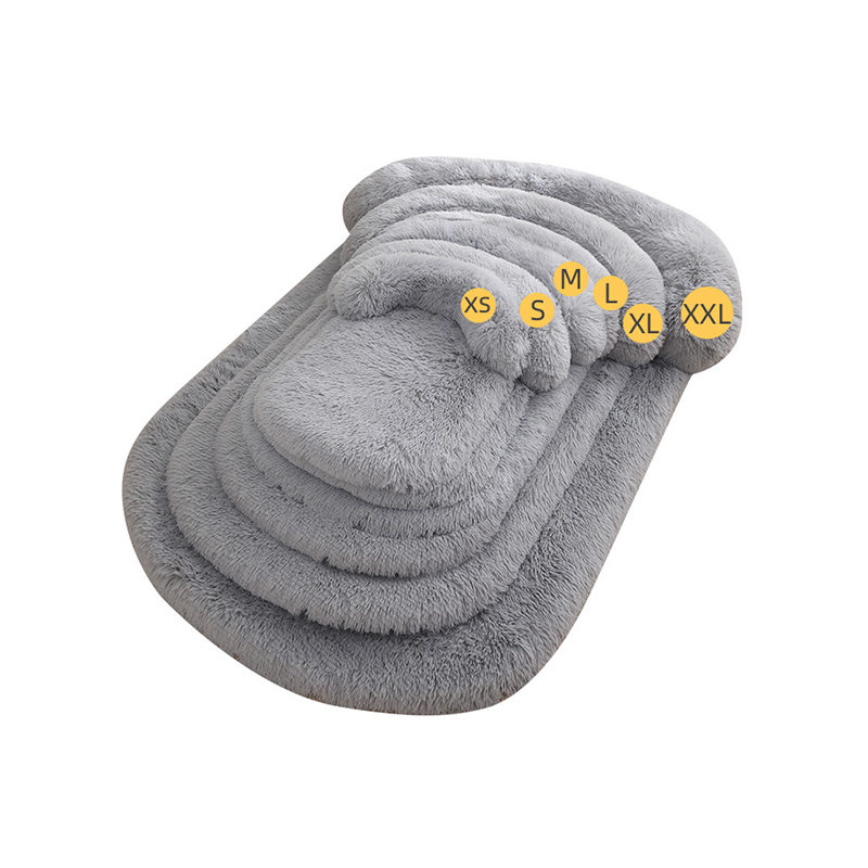 Alfombra cálida de felpa desmontable para perro
